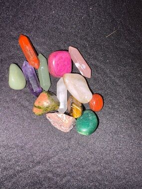 Mixed Tumbled Gemstone and Crystal Set - Multicolor